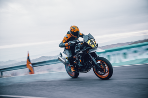 2023 KTM 890 SMT